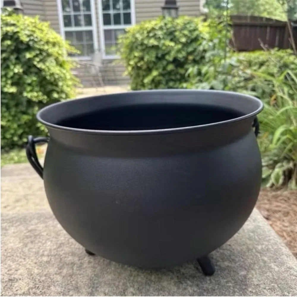 Large Halloween Metal Cauldron Black - Threshold